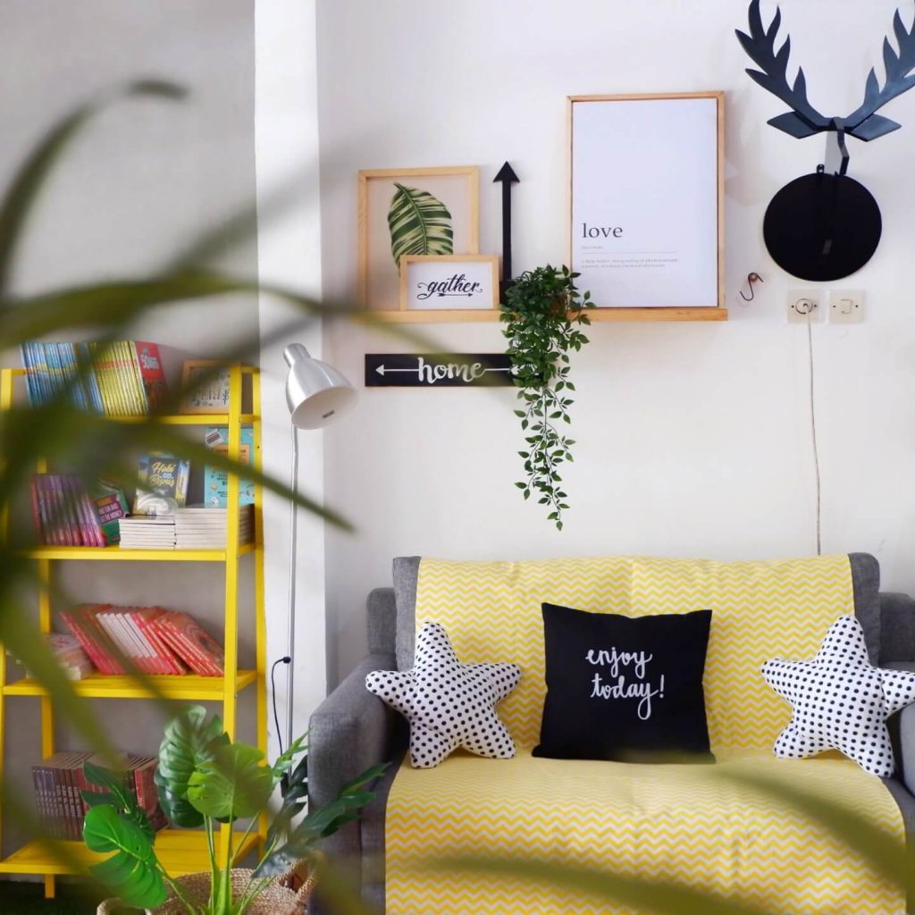 Stiletto Group: One Stop Shopping untuk Home Decor dan Book Lovers